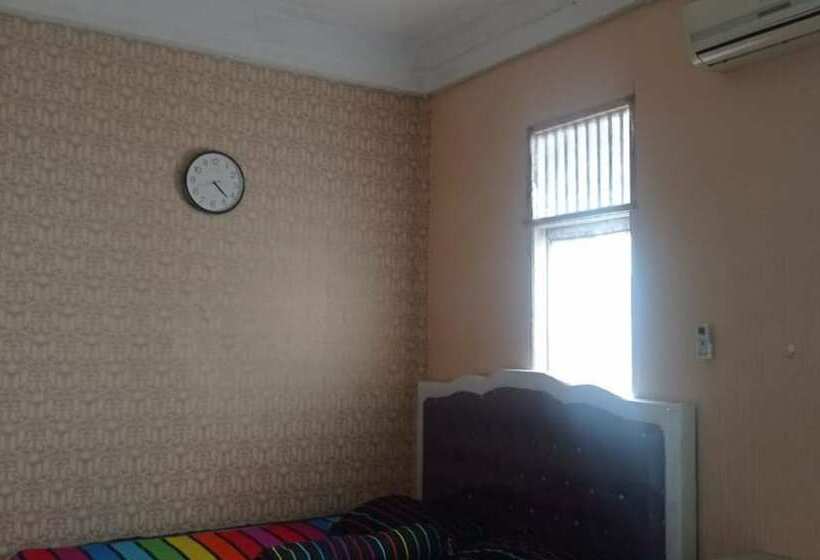 هتل Andesta Guest House Syariah By Oyo