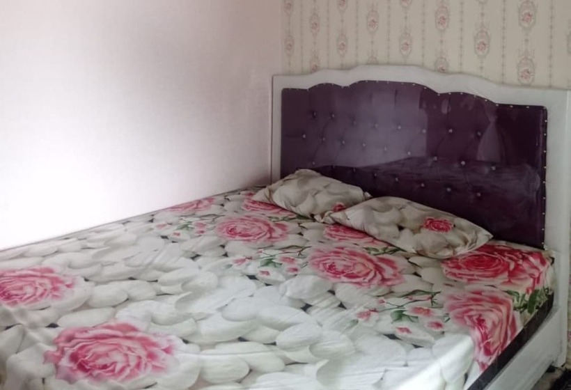 هتل Andesta Guest House Syariah By Oyo