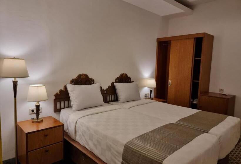 فندق Attara Inn Senggigi