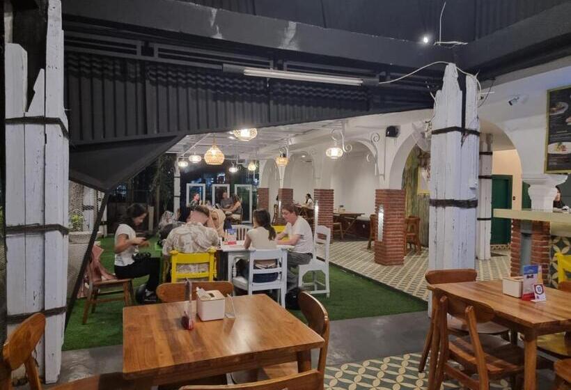 فندق Attara Inn Senggigi
