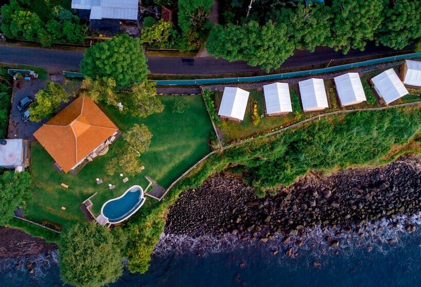 ホテル Bali Cliff Glamping