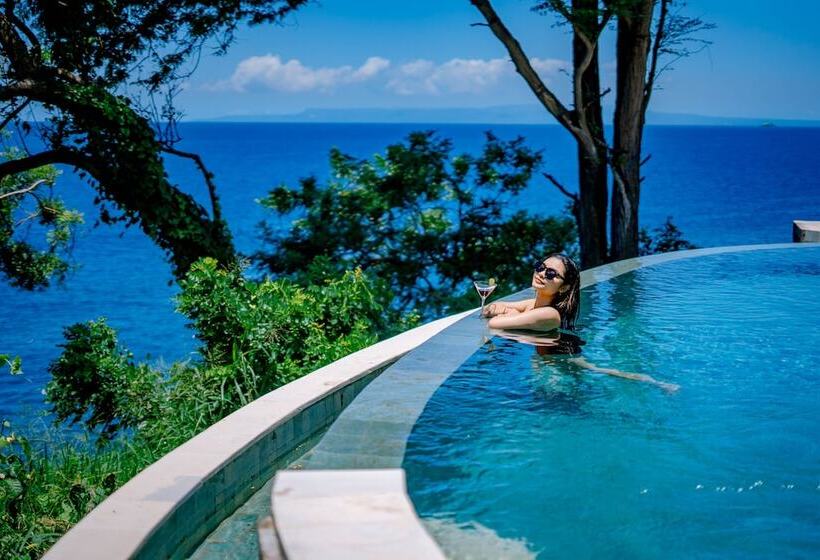 ホテル Bali Cliff Glamping
