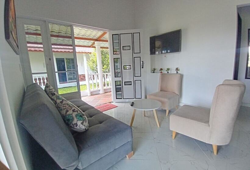 هتل Cabañas American Dream