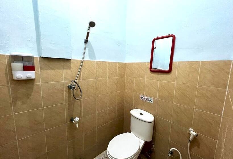 هتل Capital O 92615 Villa Utama D Alas Purwo