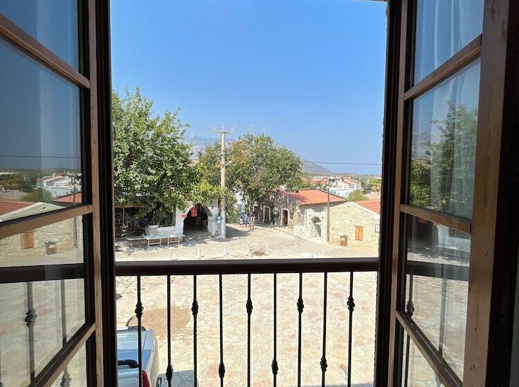 בית מלון כפרי Dilek Hanım Konağı Datça