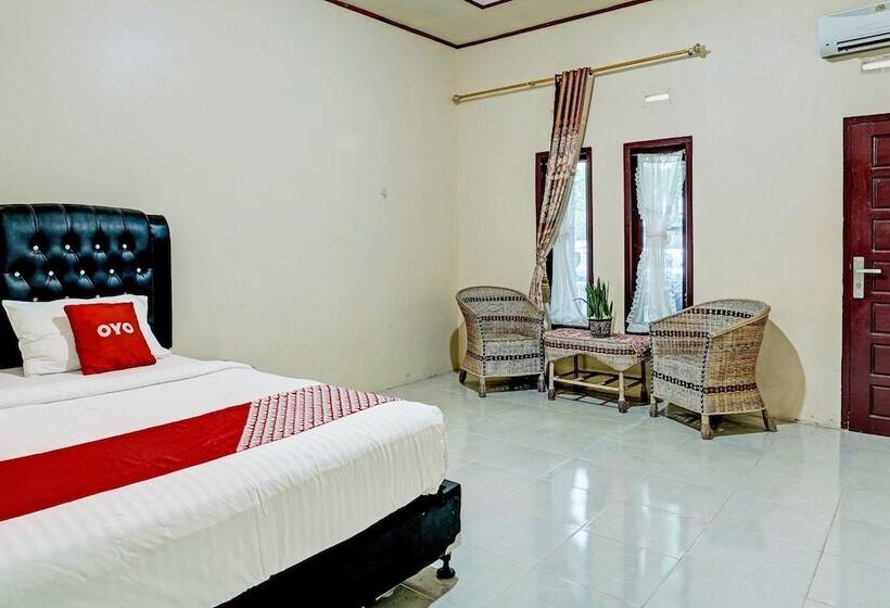 هتل Efniati Homestay Syariah By Oyo