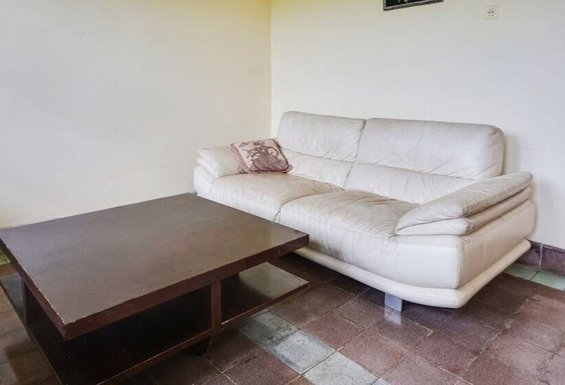 호텔 Griya Nurainy By Oyo