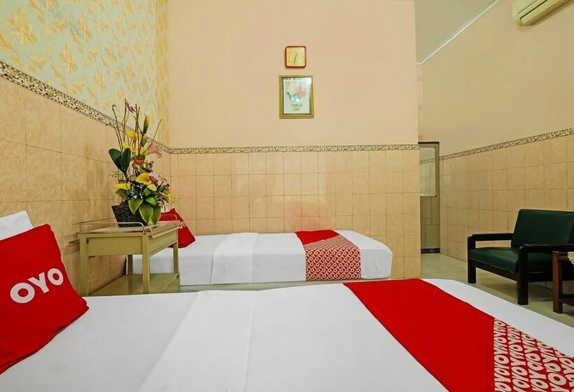 בית מלון כפרי Griya Raharja Guest House Syariah By Oyo