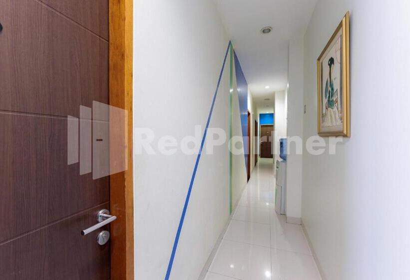 هتل Ichiza Room Redpartner