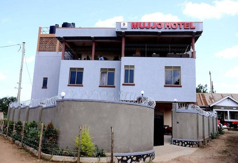 هتل Mujjo