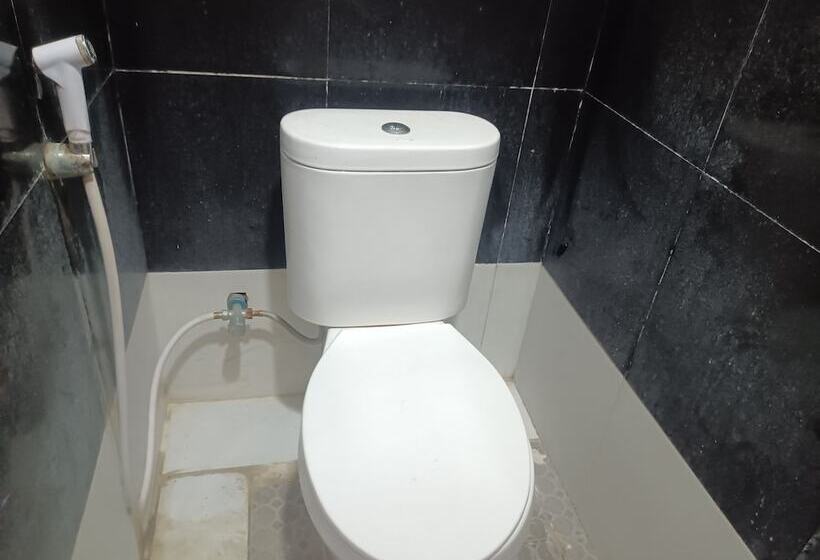 هتل Multi Plus Inn By Oyo