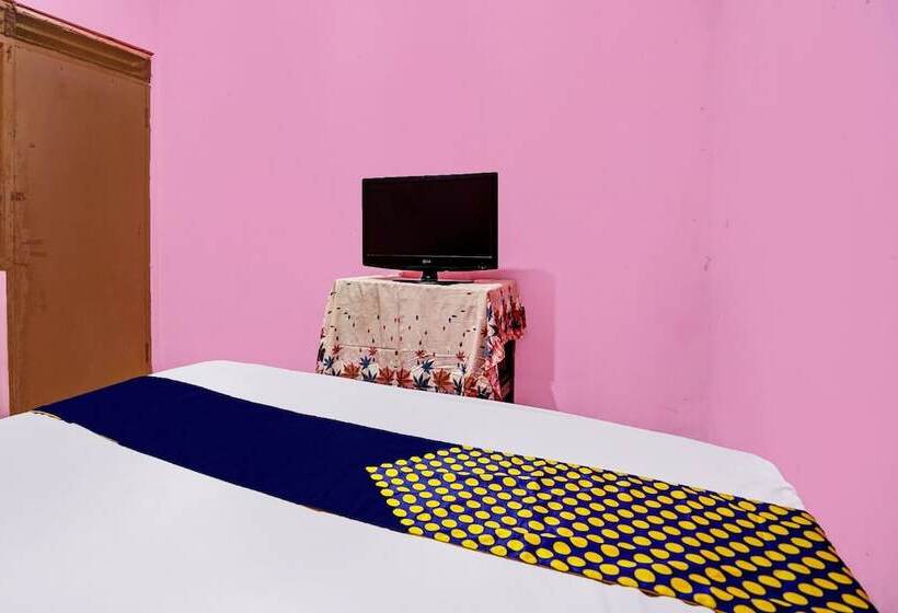 Отель Nurul Homestay Syariah By Oyo