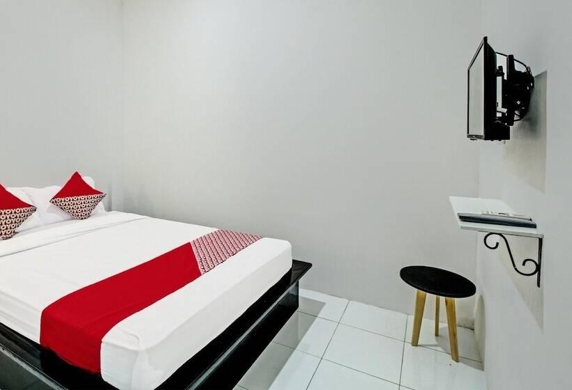 ホテル Sirih Gading Family Guest House By Oyo