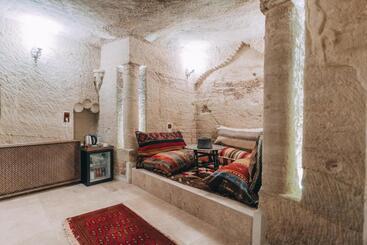 هتل Sora Cave