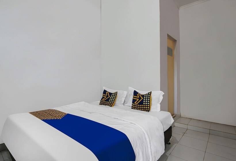 هتل Spot On 92498 Fanni Homestay