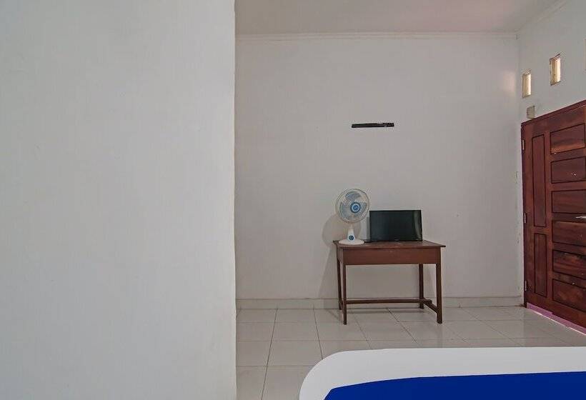 هتل Spot On 92498 Fanni Homestay