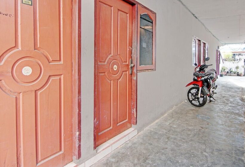 هتل Spot On 92536 Teguh Homestay Syariah