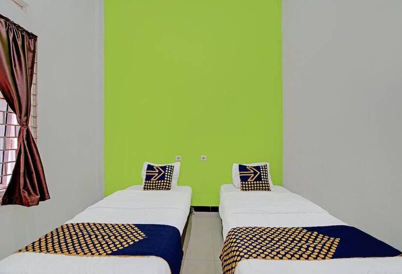 هتل Spot On 92536 Teguh Homestay Syariah