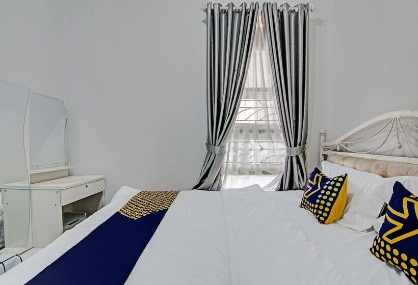 هتل Spot On 92536 Teguh Homestay Syariah