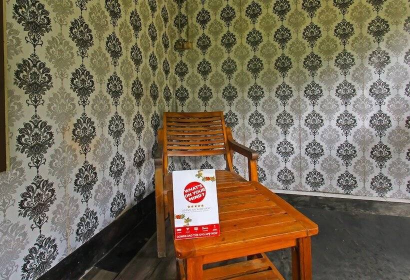 Отель Spot On 92567 Jati Homestay Near Taman Suranadi
