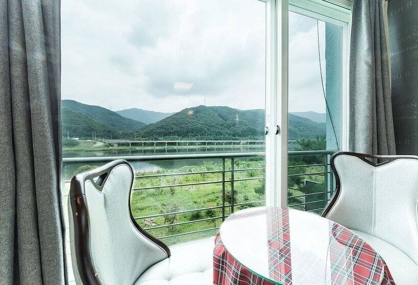 מוטל Cheongpyeong Paradise