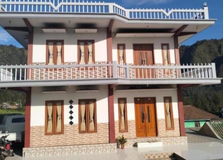 ペンション Bromo Seruni Astungkara Homestay