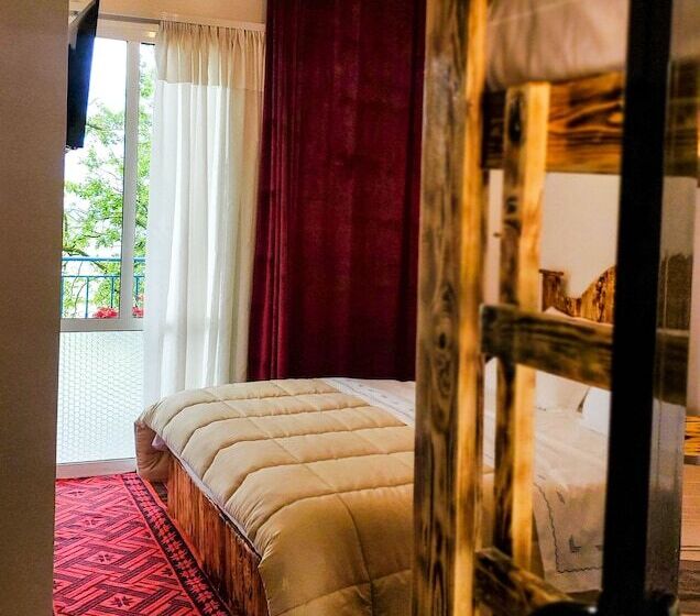 پانسیون Clockwise Gjirokaster