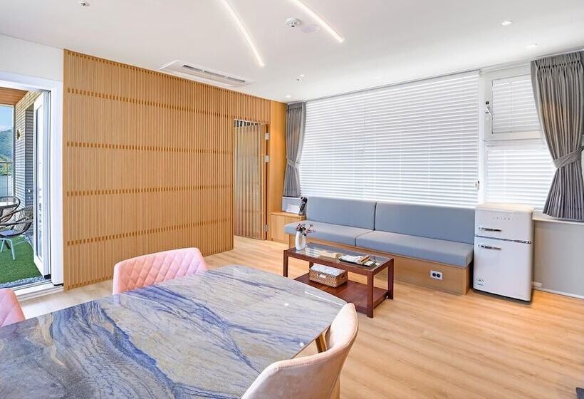 膳宿费 Gapyeong Laputa Resort