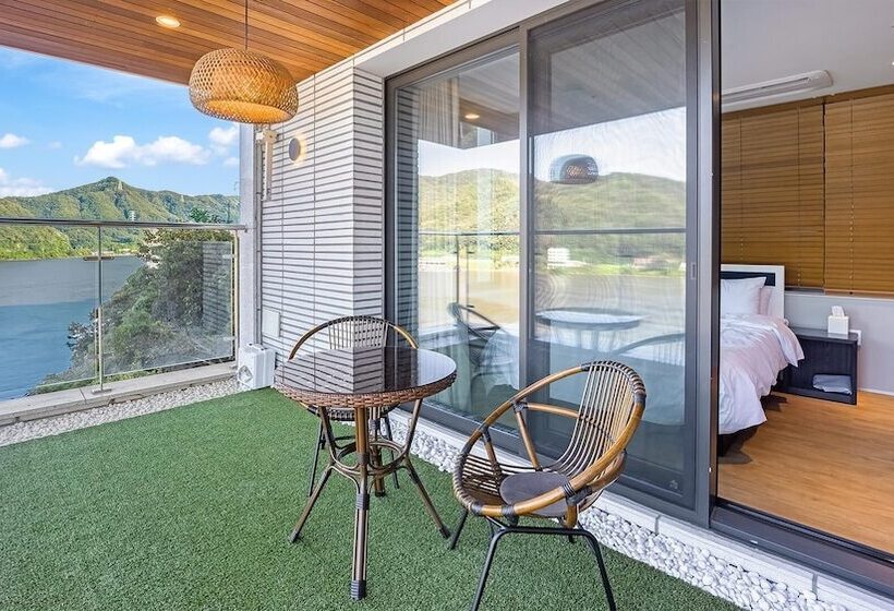 膳宿费 Gapyeong Laputa Resort