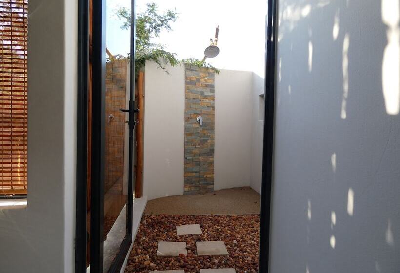 ペンション Gem In The Bush Lodge