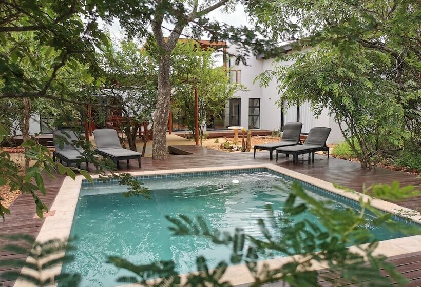 ペンション Gem In The Bush Lodge