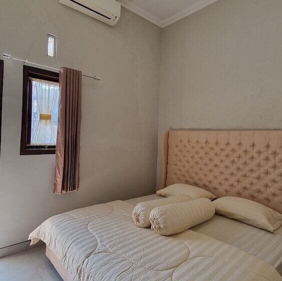 پانسیون Oemah Wisata Ringinsari