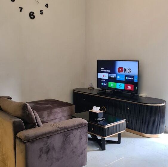 پانسیون Oemah Wisata Ringinsari