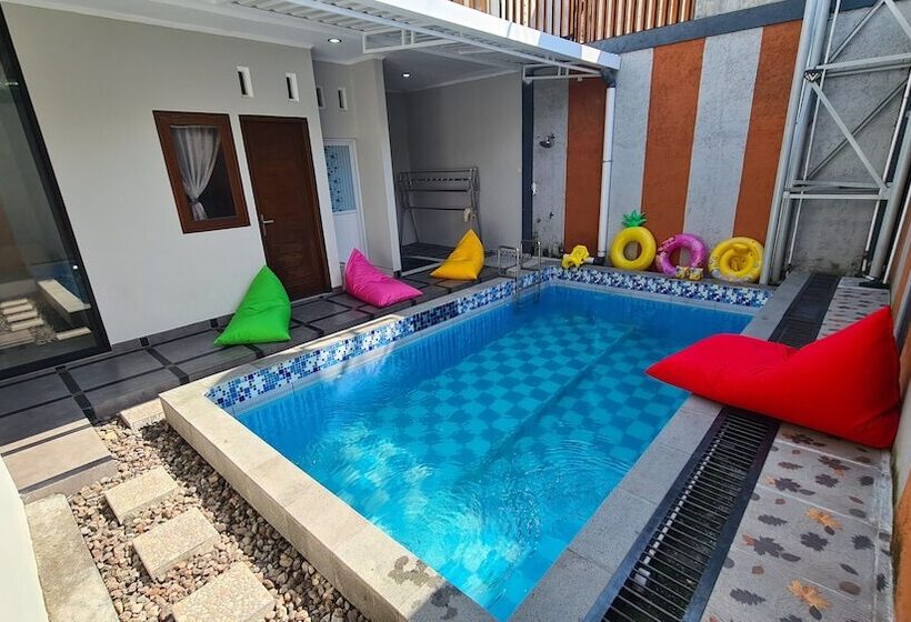 پانسیون Oemah Wisata Ringinsari