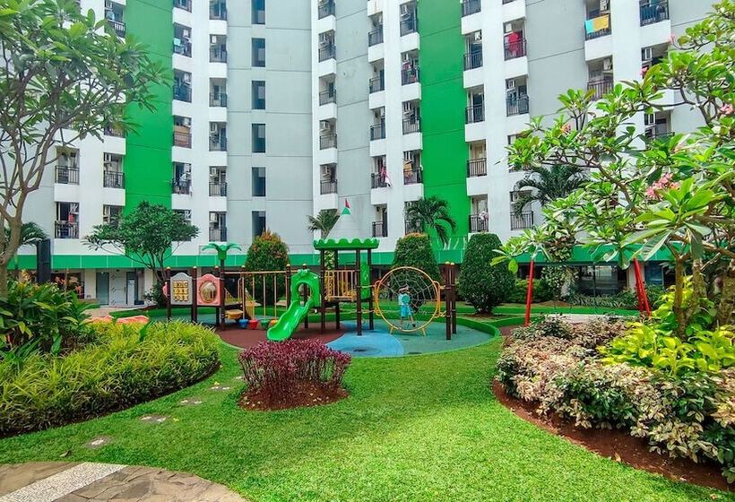 پانسیون Ruang Nyaman At Apartment Greenlake View