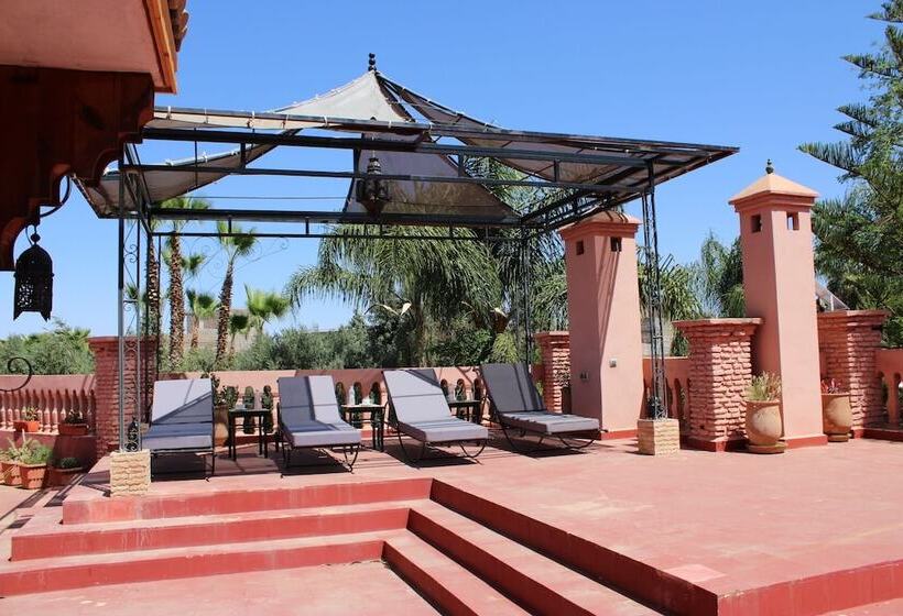 پانسیون Villa Dalia