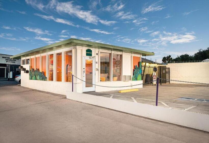 Bungalows Hostel