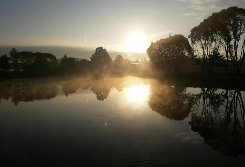 בית מלון כפרי Azzun Orient Spa&wellness