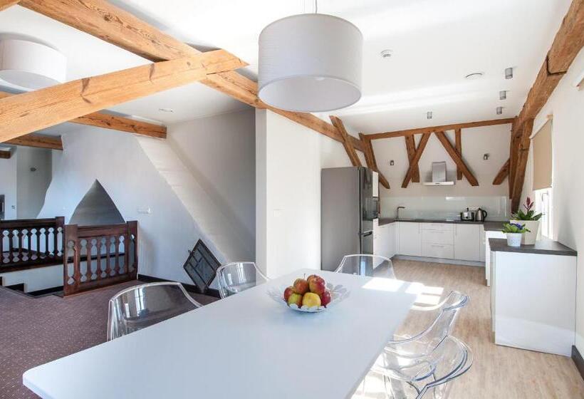 هتل B&b Wieniawa