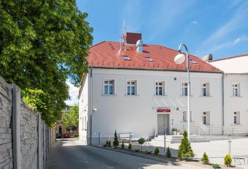 هتل B&b Wieniawa