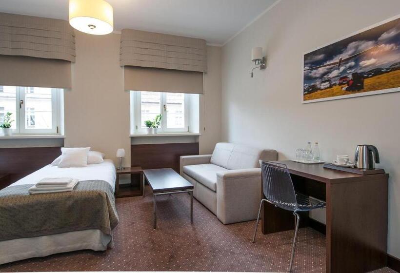 هتل B&b Wieniawa