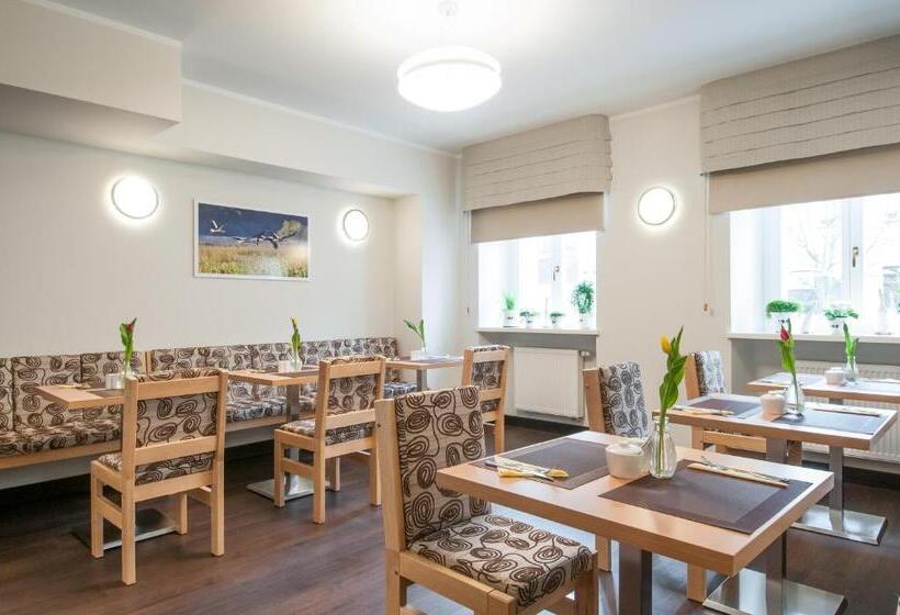هتل B&b Wieniawa