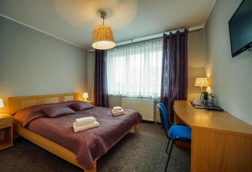 בית מלון כפרי Dom Polonii