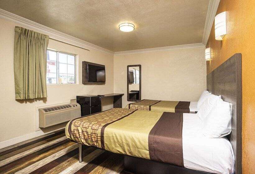 호텔 Economy Inn Hollywood