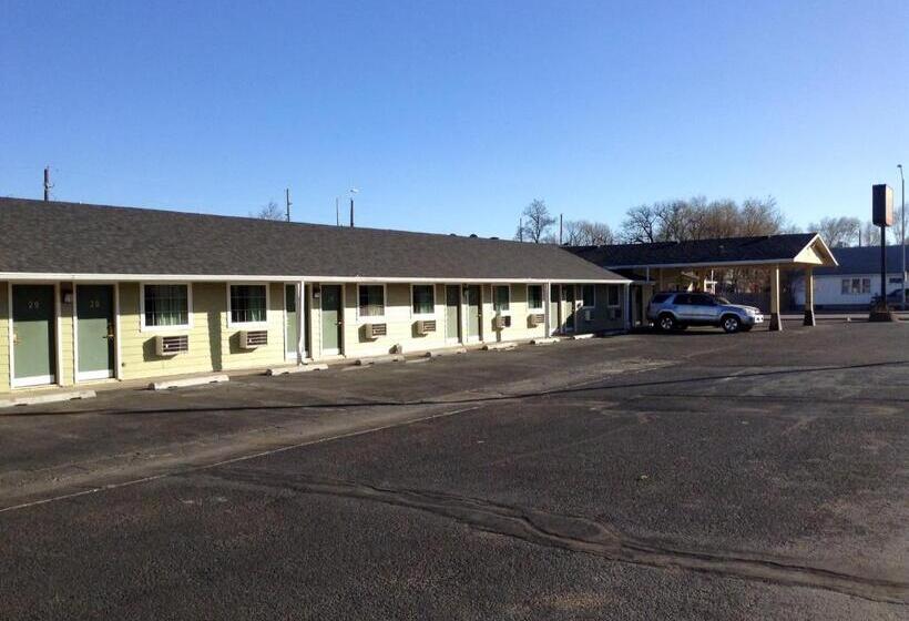 هتل Economy Inn Mccook