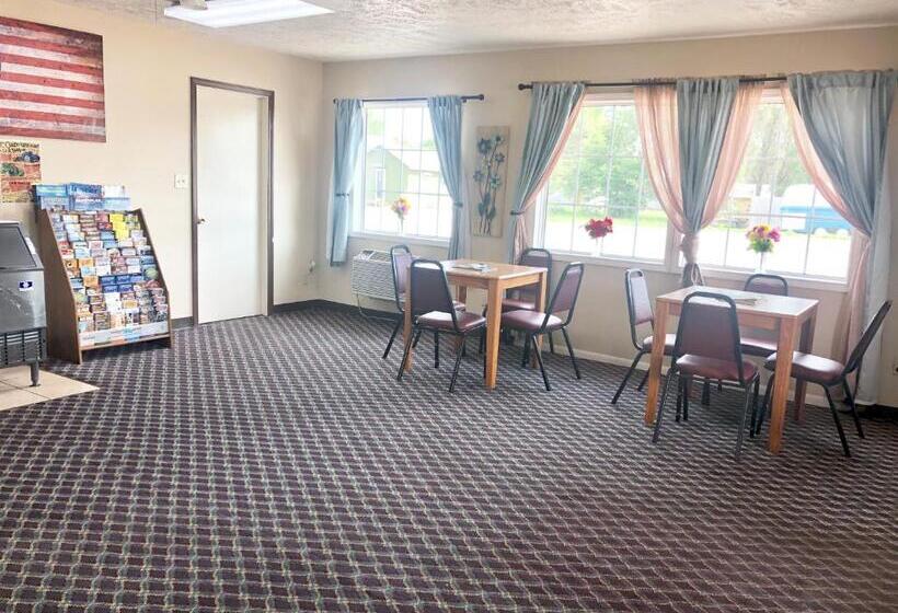 هتل Economy Inn Mccook