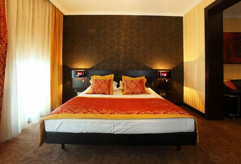 ホテル Iskierka Business & Spa