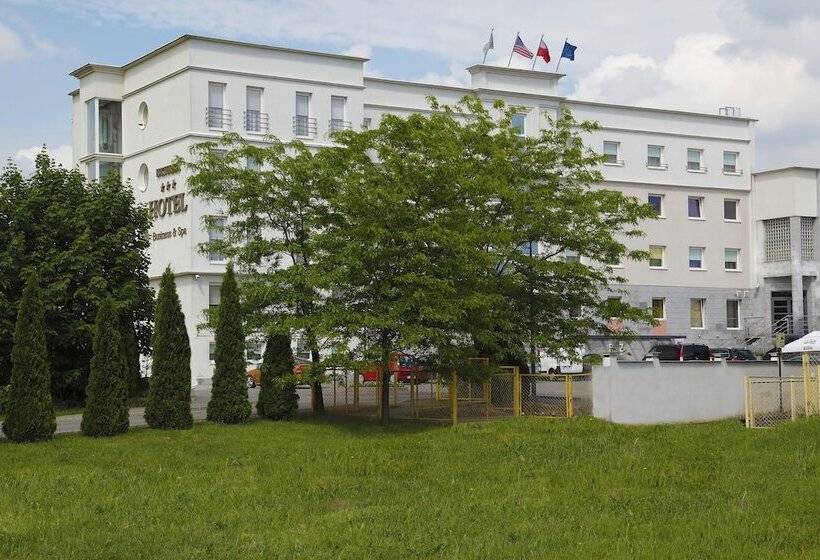 ホテル Iskierka Business & Spa