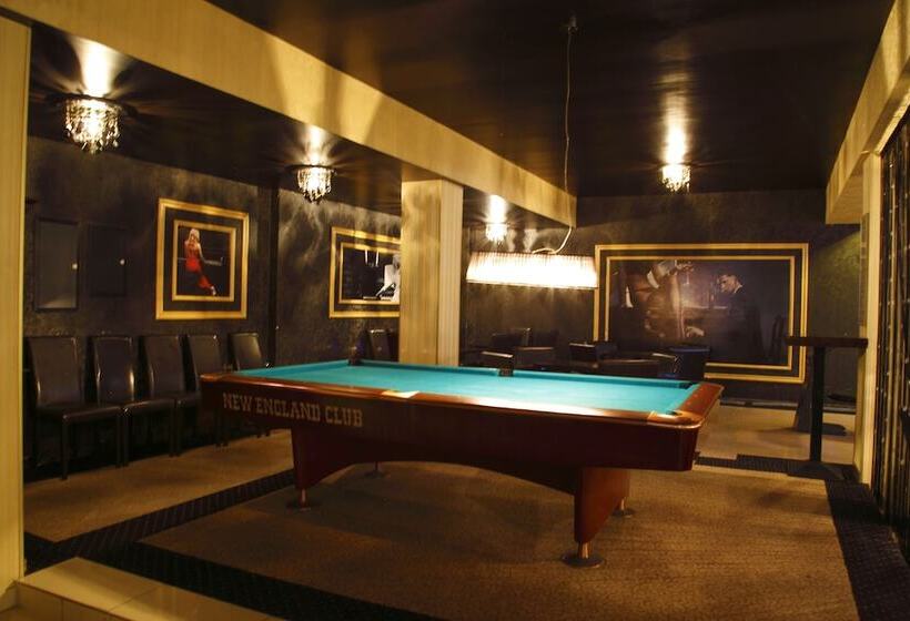 ホテル Iskierka Business & Spa