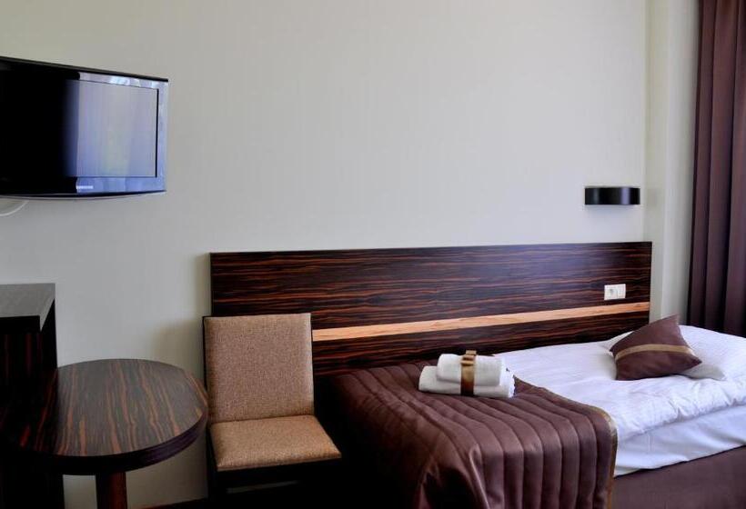 בית מלון כפרי Nad Wigrami